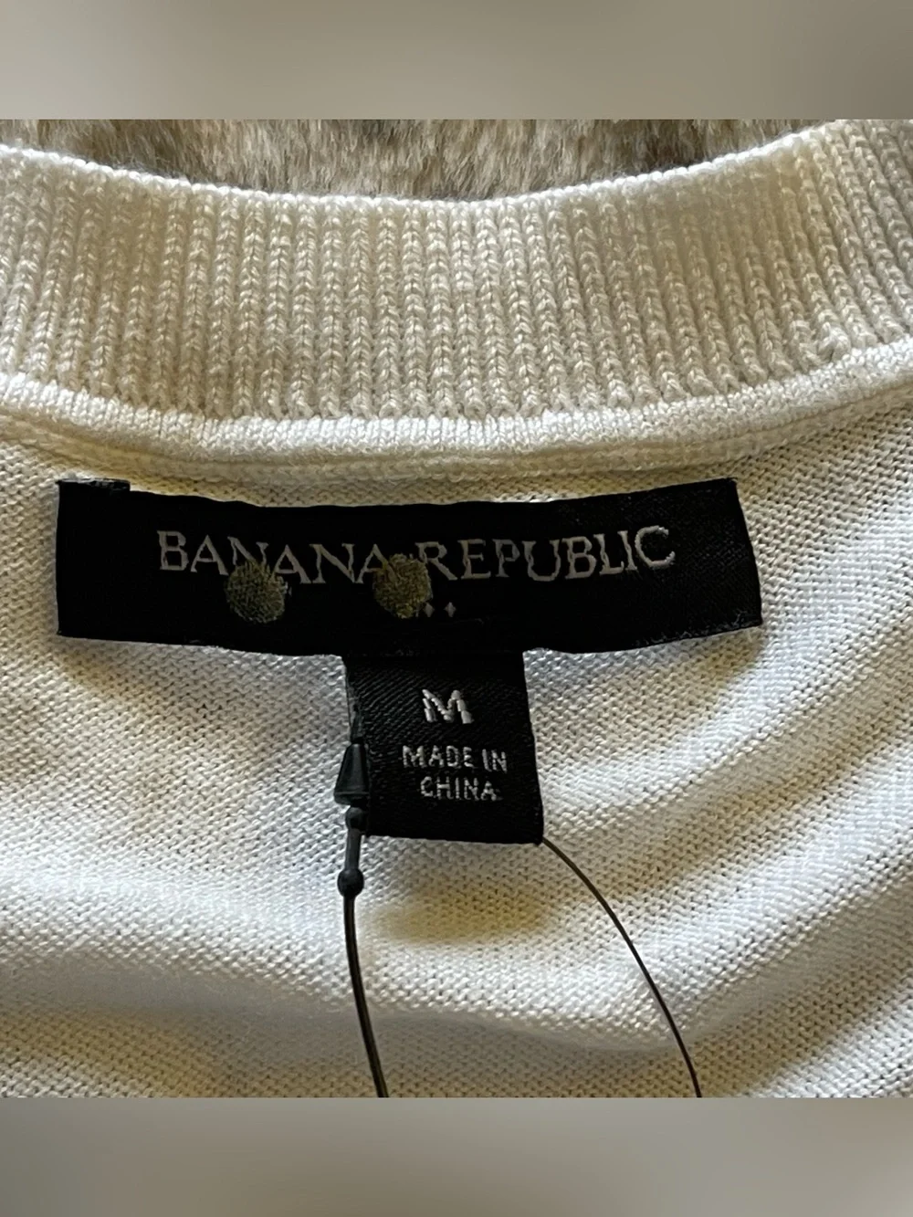 Banana Republic Cream V-Neck Button Cardigan